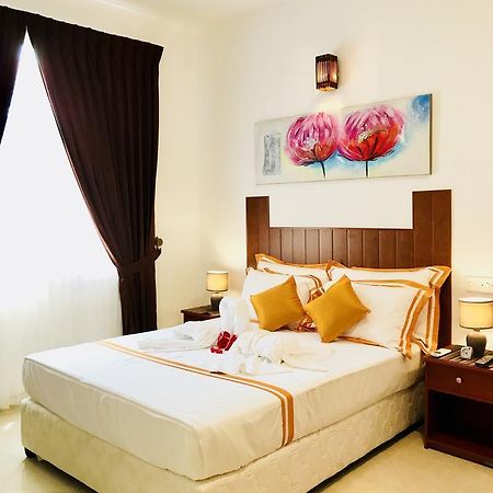 Ceylon Pearlwing Resort Negombo Extérieur photo