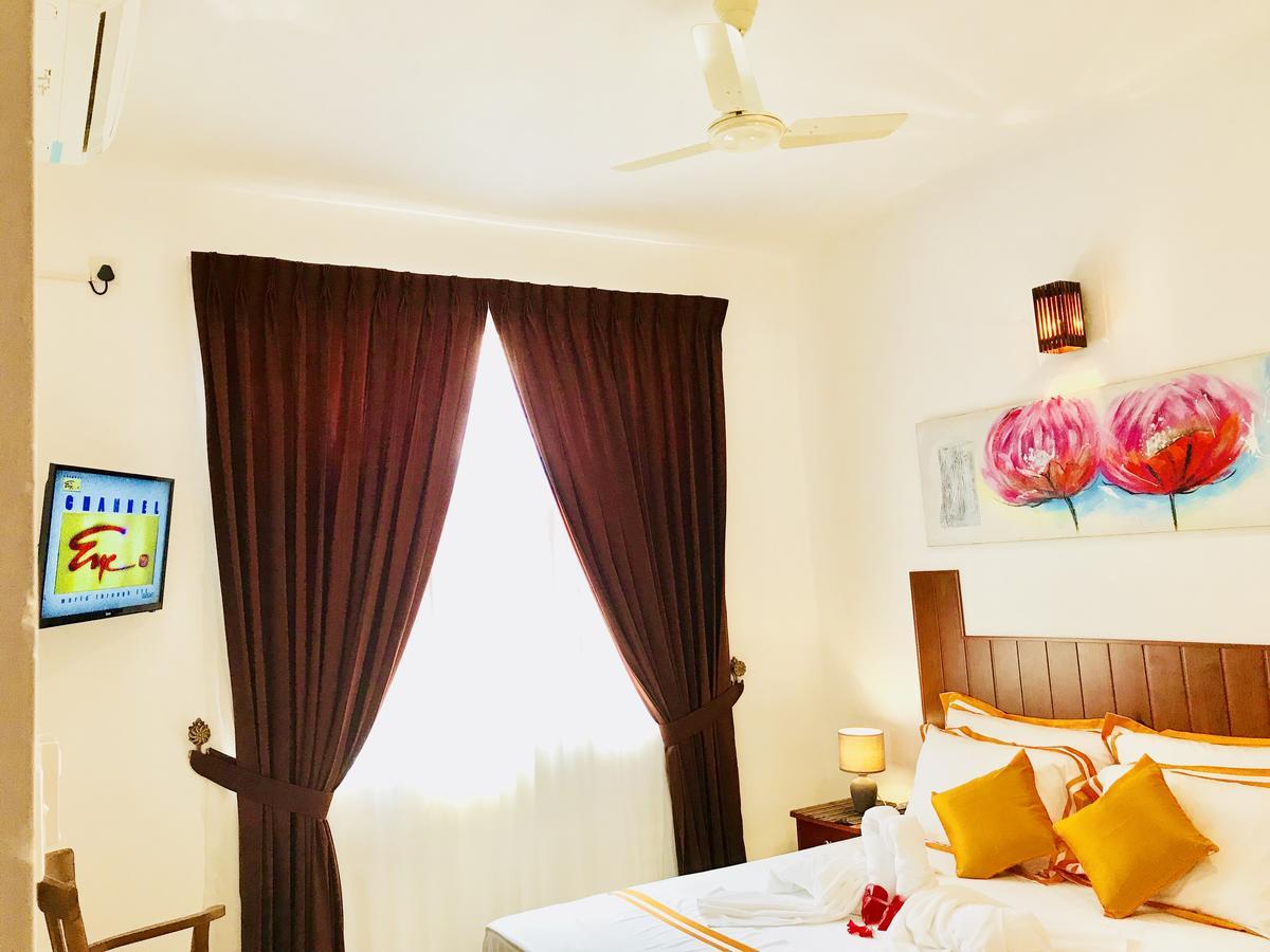 Ceylon Pearlwing Resort Negombo Extérieur photo
