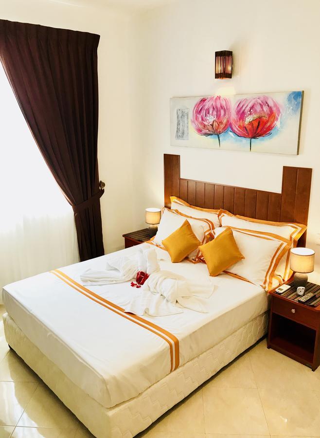 Ceylon Pearlwing Resort Negombo Extérieur photo